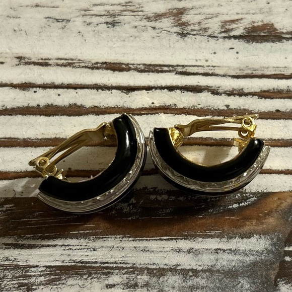 Donald Stannard VTG Black Gold Half Hoop Earrings Clip On Enamel Rhinestone - Picture 10 of 12